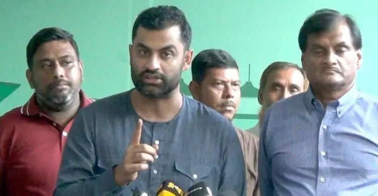 বিসিবির নির্বাচন থেকে সরে দাঁড়িয়ে যা বললেন ক্ষুব্ধ তামিম ইকবাল?