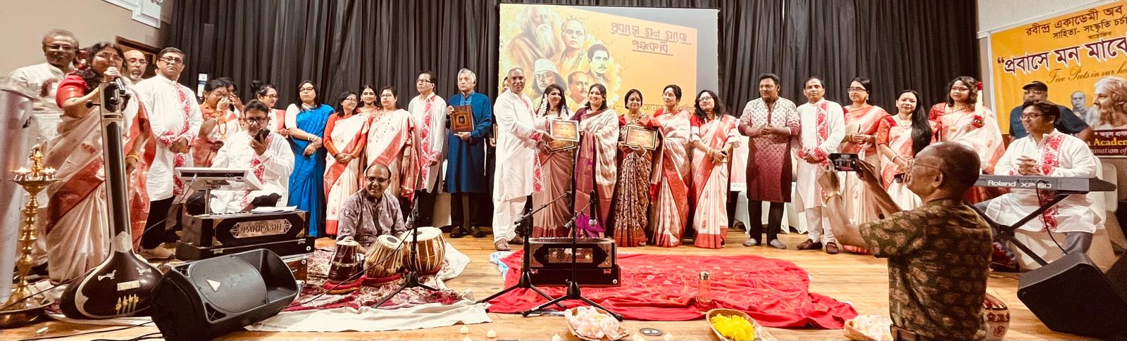 প্রবাসে ‘মন মাঝে পঞ্চ কবি’—রবীন্দ্র একাডেমি অব ইউএসএ-এর ব্যতিক্রমী আয়োজনে বাংলা সাহিত্য-সংস্কৃতির অনন্য উৎসব, জীবন চৌধুরী পেলেন লাইফটাইম অ্যাচিভমেন্ট সম্মাননা